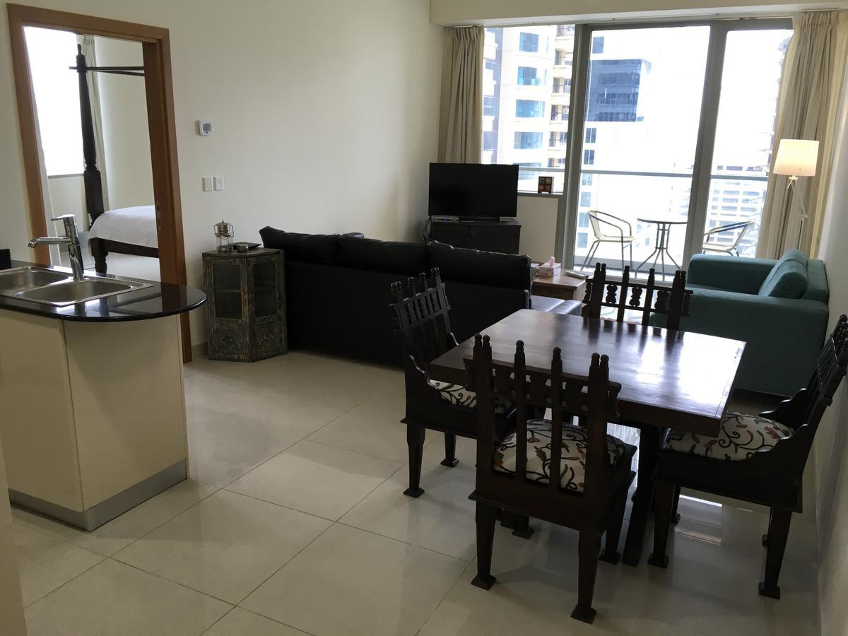 Espace Holiday Homes - Ocean Heights 14 Dubai Exterior foto